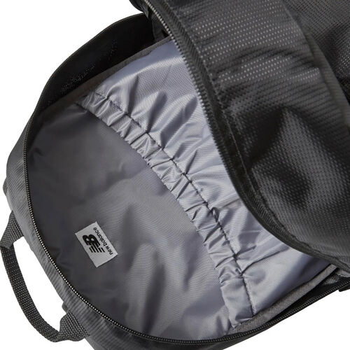 Mochila Negra new Balance OPP Core 